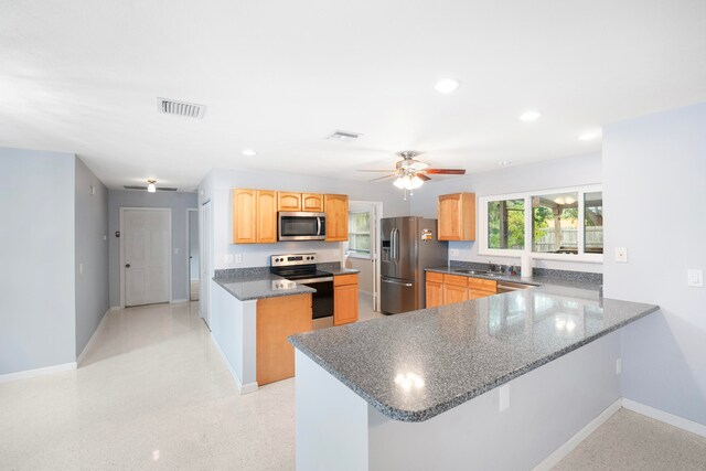 1413 SE San Sovina Ter, Port Saint Lucie, FL 34952