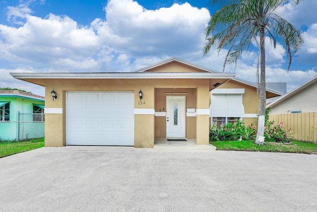 view of front facade featuring a garage