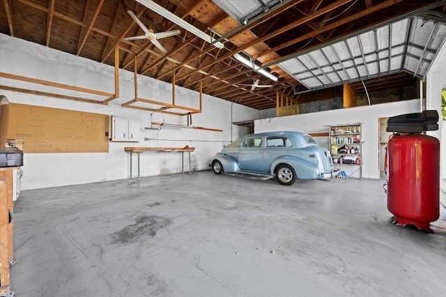 garage with ceiling fan