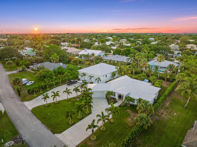 view of aerial view at dusk