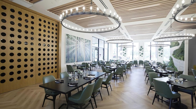 dining space with a notable chandelier