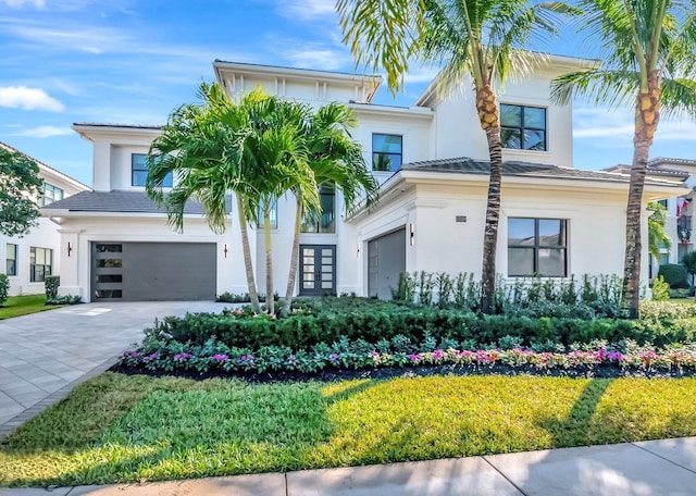 view of front of house featuring a garage