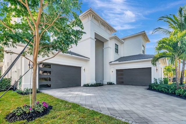 view of front of house with a garage