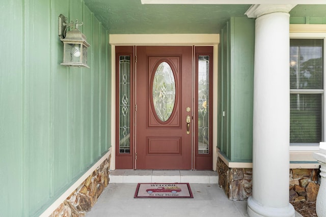 view of property entrance