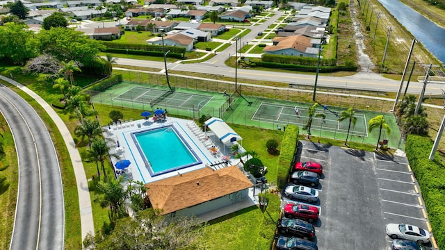 5770 Princess Palm Ct Unit F, Delray Beach, FL 33484 - bird's eye view of a pool