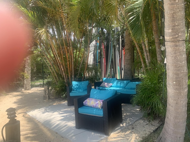 view of patio / terrace featuring an outdoor hangout area