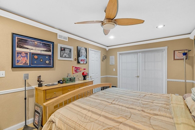 bedroom featuring ceiling fan and crown molding