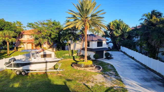 view of yard with a garage