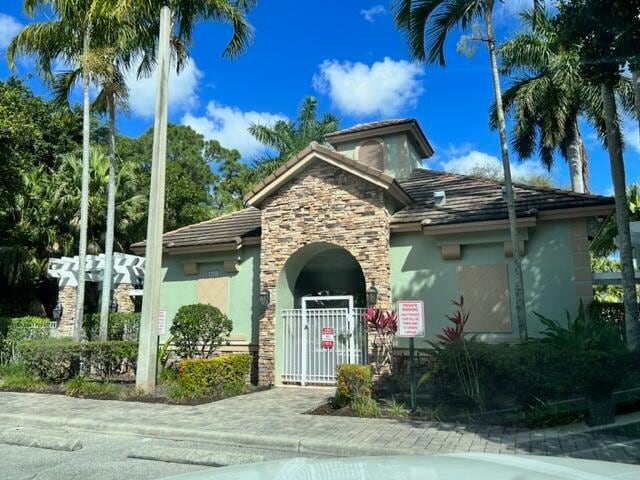 view of front of home