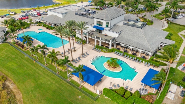 bird's eye view featuring a water view