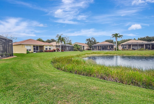 view of yard featuring a water view