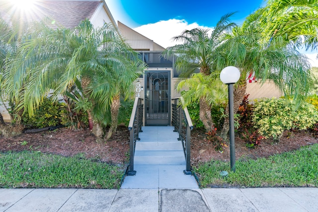 view of property entrance