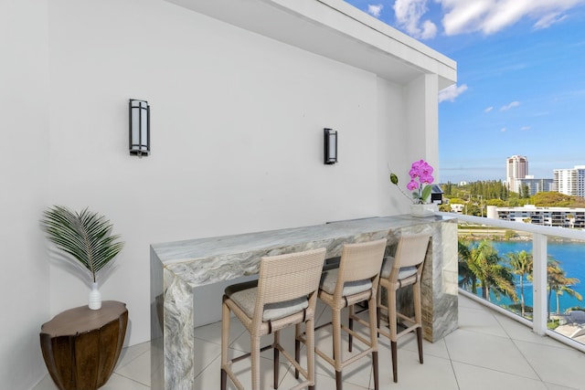 balcony featuring an outdoor bar