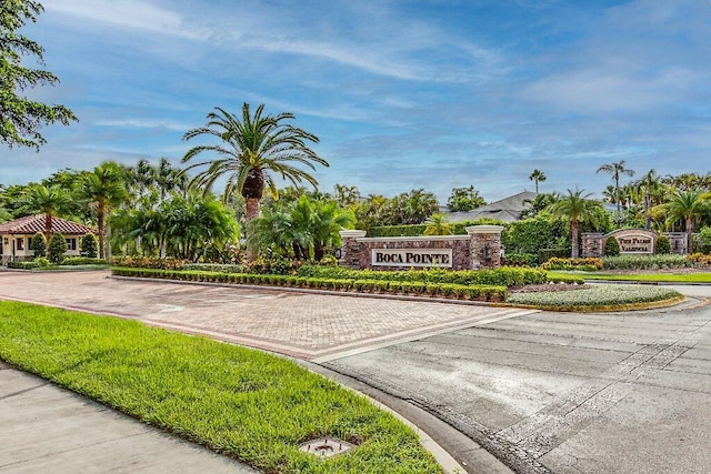 view of community / neighborhood sign