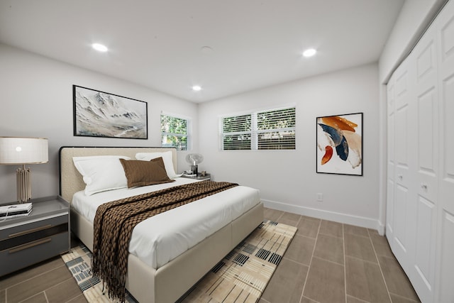 bedroom featuring a closet