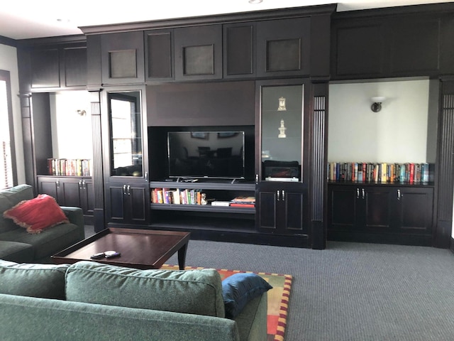 living room with carpet flooring