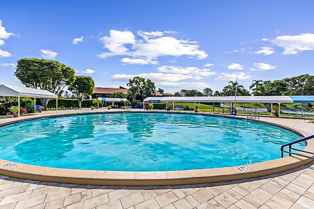 view of swimming pool