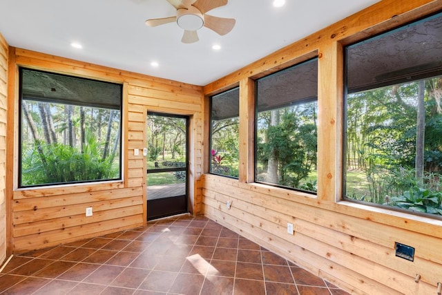 5405 Duckweed Rd, Wellington, FL 33449 - unfurnished sunroom featuring ceiling fan and a healthy amount of sunlight