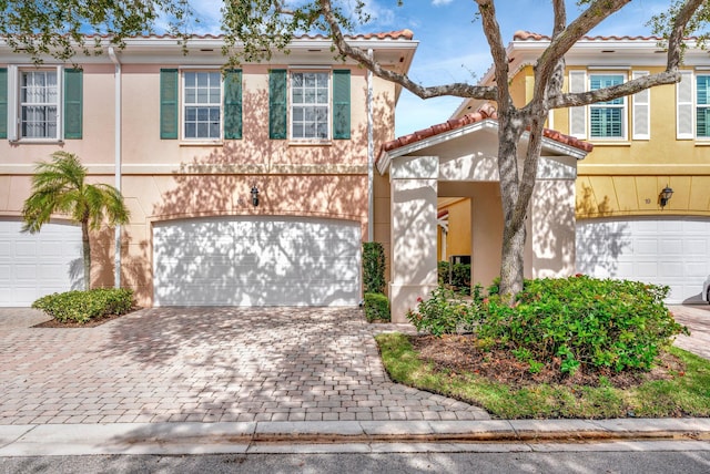 view of front of property featuring a garage