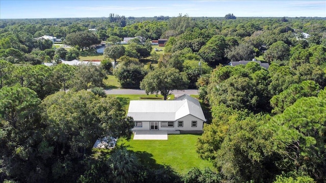 810 Bradley St, Fort Pierce, FL 34982 - view of subject property featuring a heavily wooded area