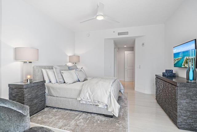 bedroom featuring ceiling fan