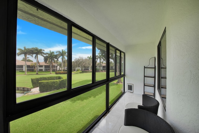 view of sunroom / solarium