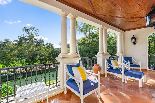 view of patio / terrace with covered porch