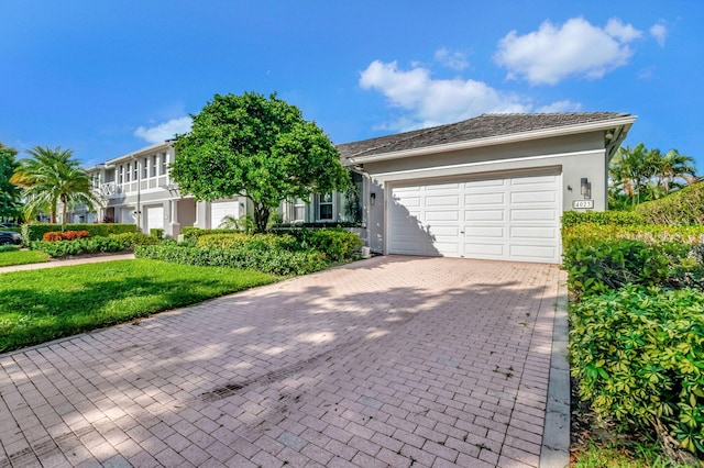 view of front of house with a front lawn