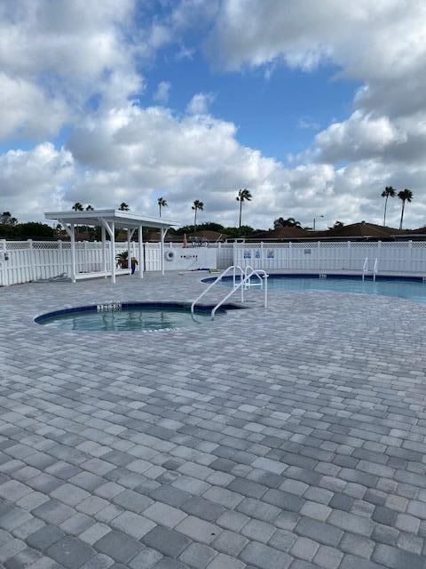 view of swimming pool