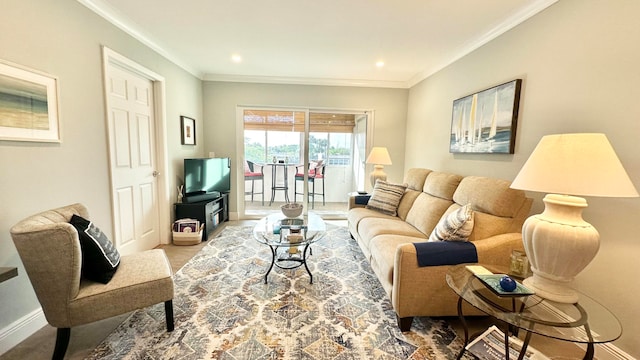 living room with carpet flooring and crown molding