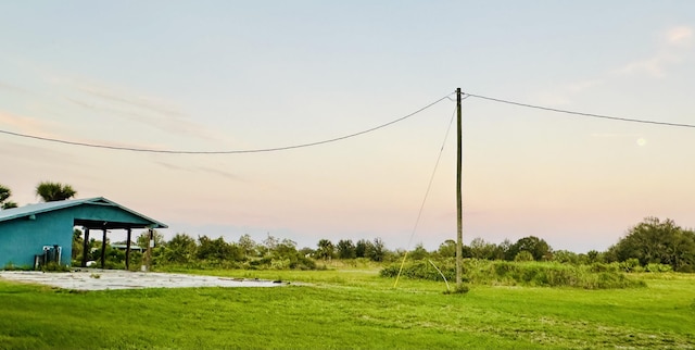 view of community featuring a lawn