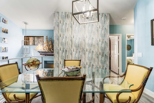 sitting room featuring a notable chandelier