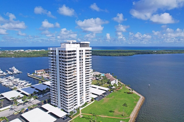 bird's eye view featuring a water view