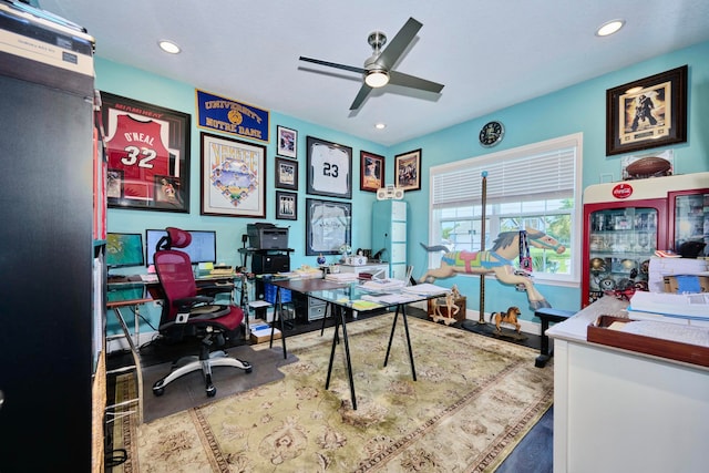 office with ceiling fan