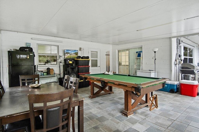 recreation room with pool table