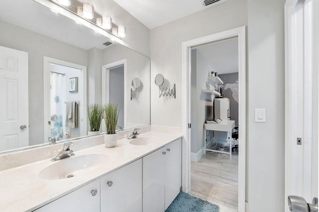 bathroom with vanity