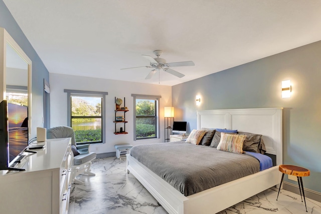 bedroom with ceiling fan