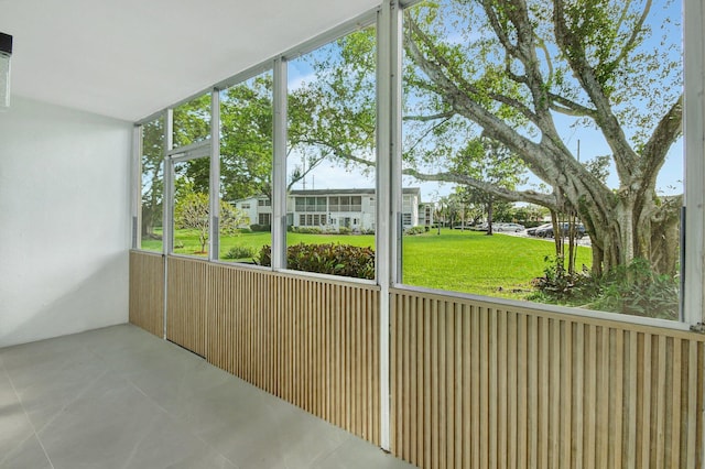 view of unfurnished sunroom