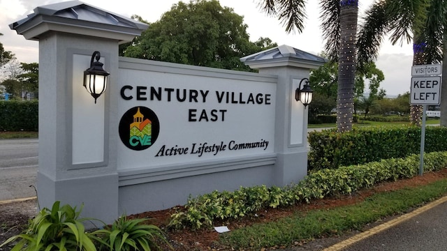 view of community / neighborhood sign