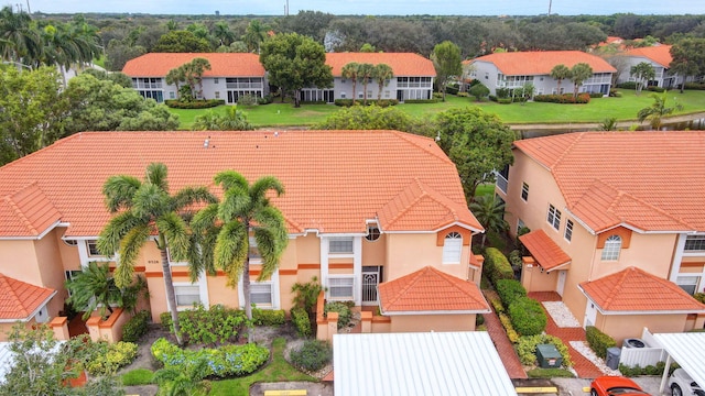 drone / aerial view featuring a residential view