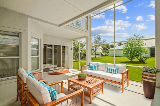 view of sunroom / solarium