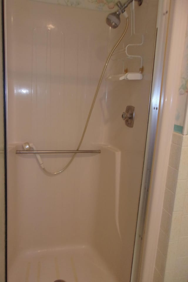 1225 NW 21st St Unit 3506, Stuart, FL 34994 - full bathroom featuring a shower stall