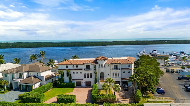 bird's eye view featuring a water view