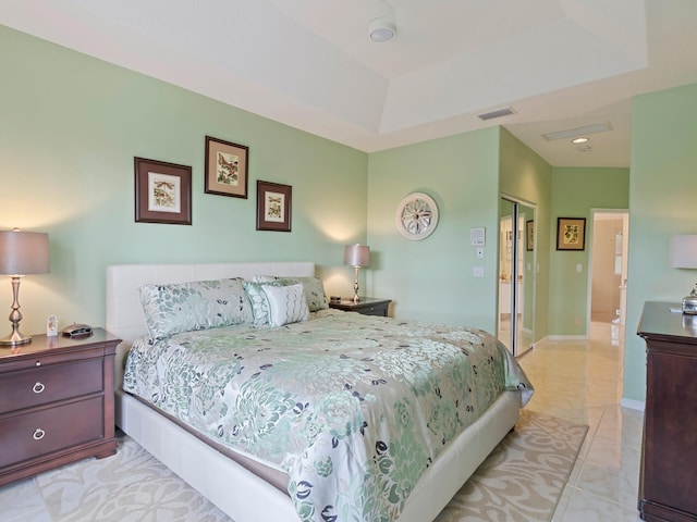 bedroom featuring a closet