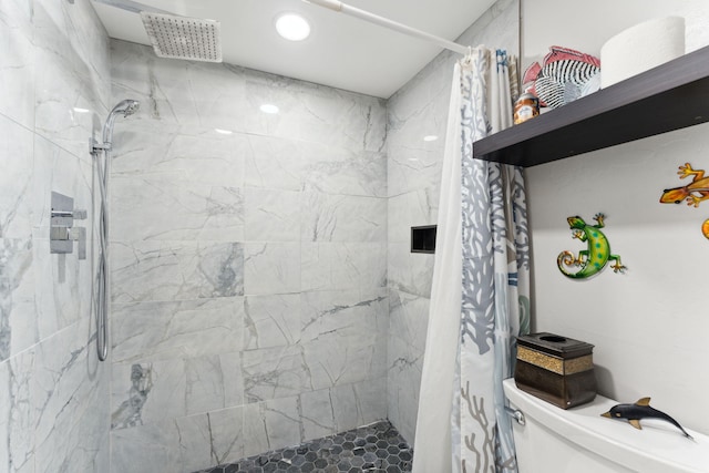 312 Lake Dora Dr, West Palm Beach, FL 33411 - full bath featuring tiled shower and toilet