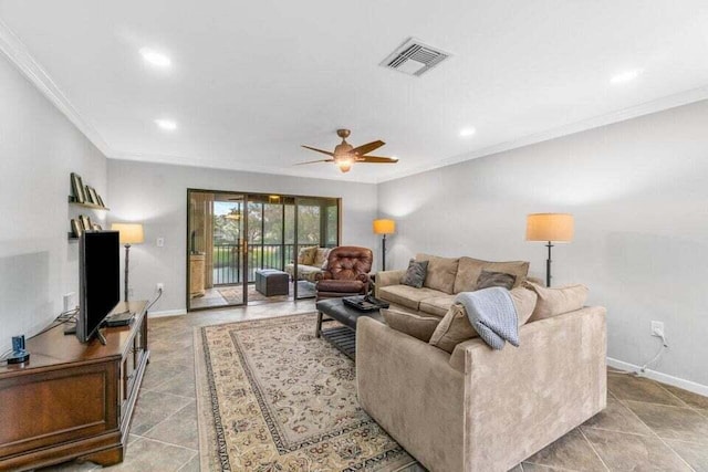 living room featuring ceiling fan and crown molding