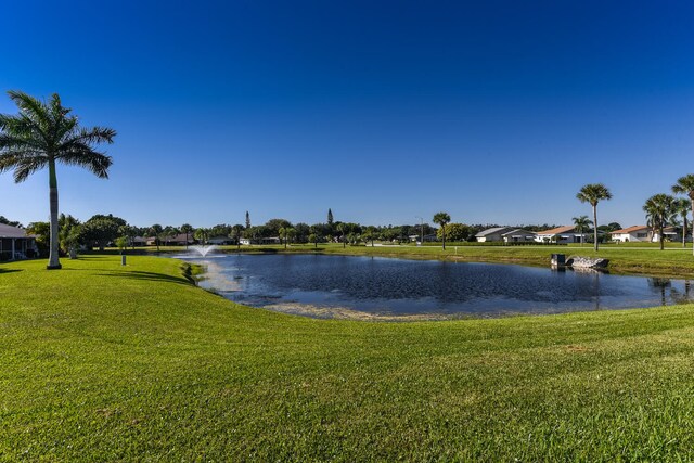 view of yard featuring a carport