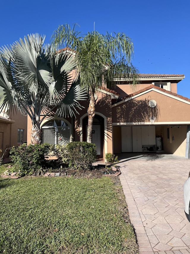 view of front of house with a front yard