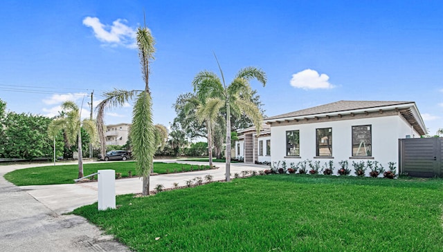 view of front of house with a front yard