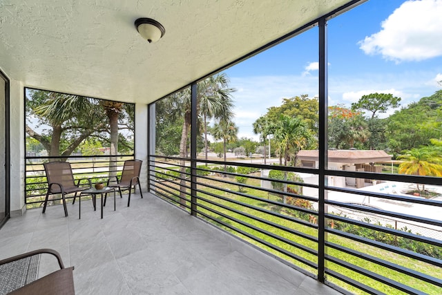 7579 NW 79th Ave Unit 201, Tamarac, FL 33321 - view of sunroom / solarium